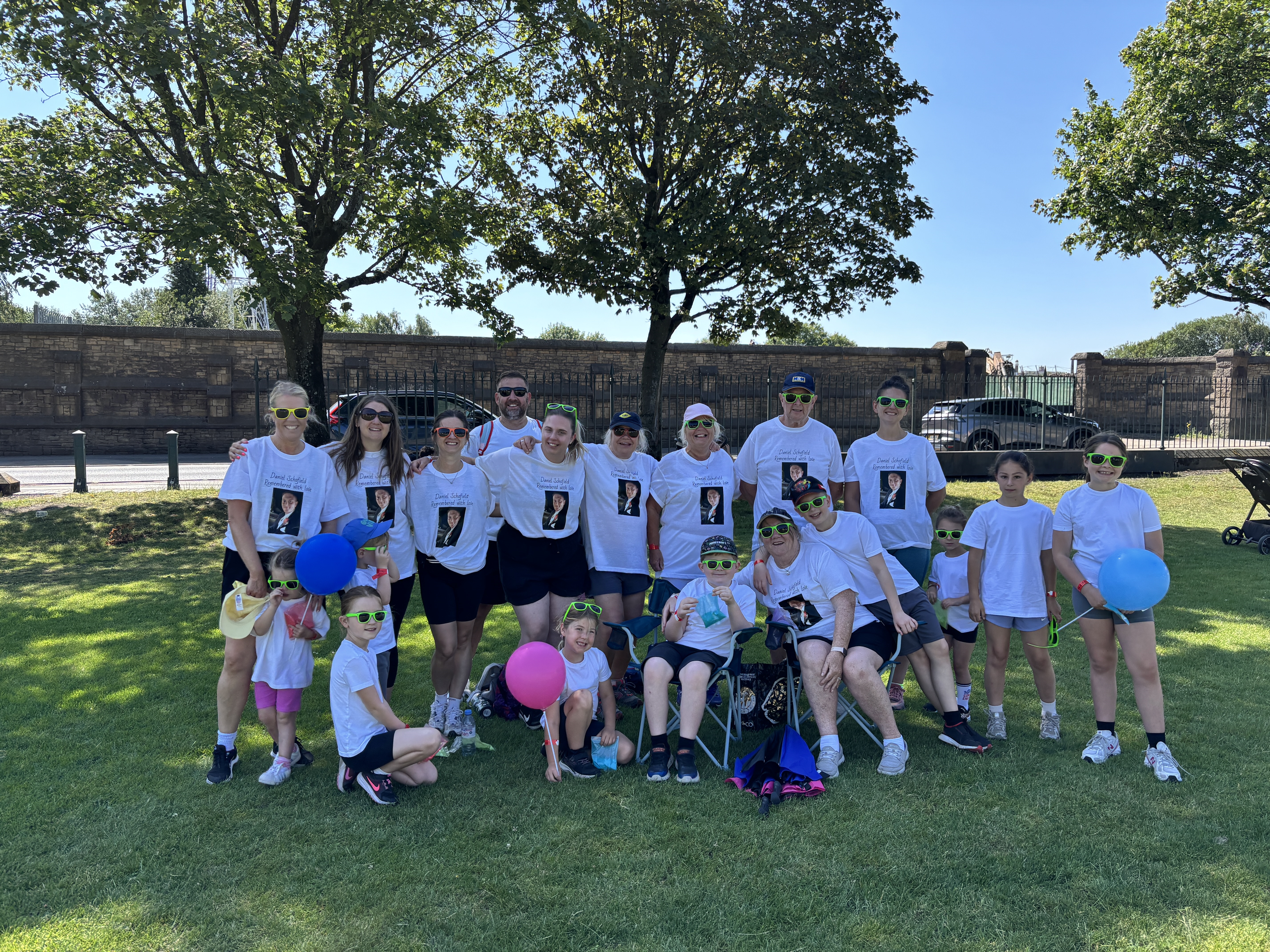 bolton hospice colour run supporter